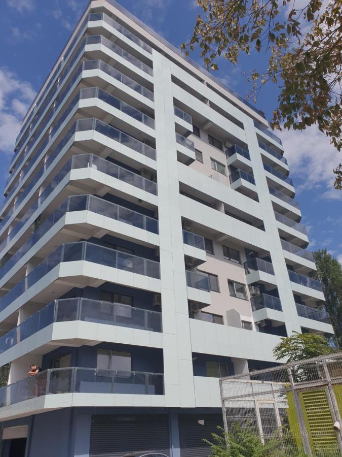 Mirage Seaview Apartment