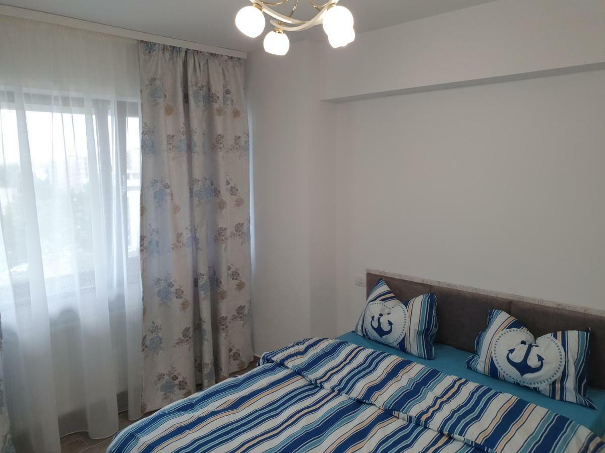 Mirage Seaview